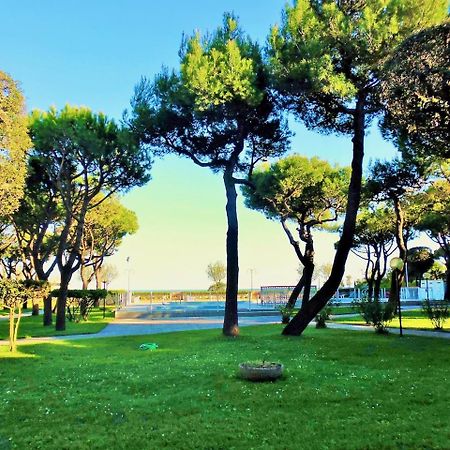 Park Residence 1 - Home Immobiliare Lido di Jesolo Bagian luar foto